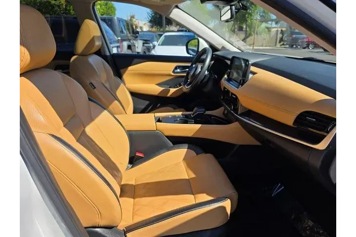 $20900 : Nissan Rogue 2021 Platinum 4 image 10