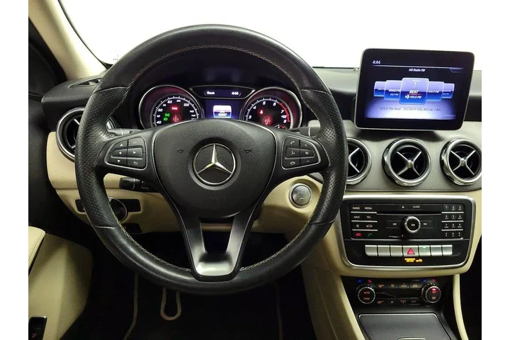 $21998 : Mercedes-Benz GLA 2020 GLA 2 image 10