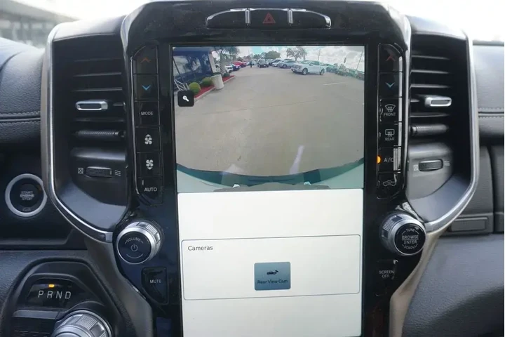 $39988 : Ram 1500 2022 4x2 Laramie 4d image 9