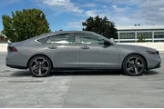 $32590 : Honda Accord Hybrid 2025 Spo thumbnail