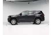 $29998 : Jeep Grand Cherokee 2023 4x2 thumbnail