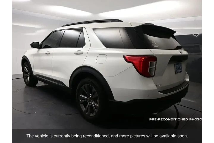 $23010 : Ford Explorer 2021 AWD XLT 4 image 4