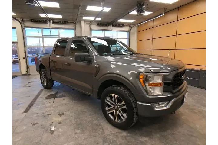 $29898 : Ford F-150 2021 4x4 XL 4dr S image 1