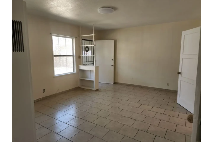 $1995 : Apt 2 Recamaras image 3