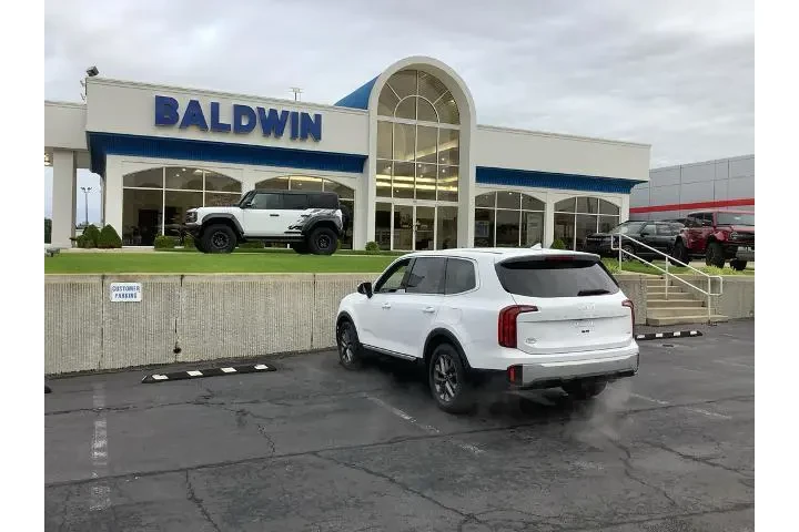 $36950 : Kia Telluride 2023 AWD LX 4d image 5