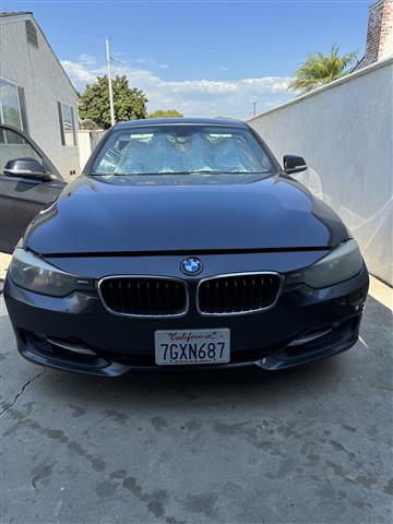 $2800 : 2012 bmw 3298! image 1