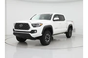 $31998 : Toyota Tacoma 2023 4x4 TRD S thumbnail