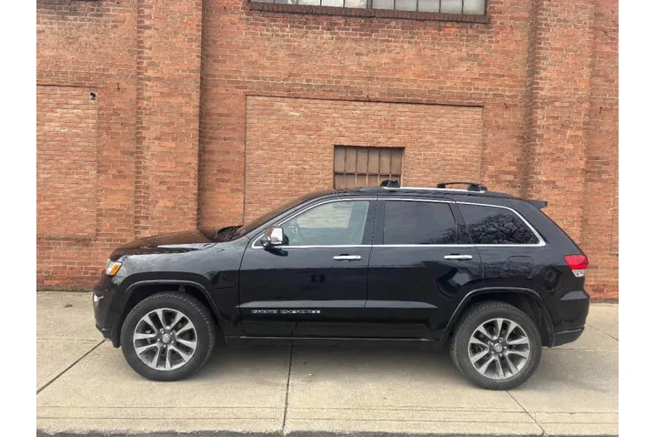 $18500 : 2017 Grand Cherokee Overland image 3