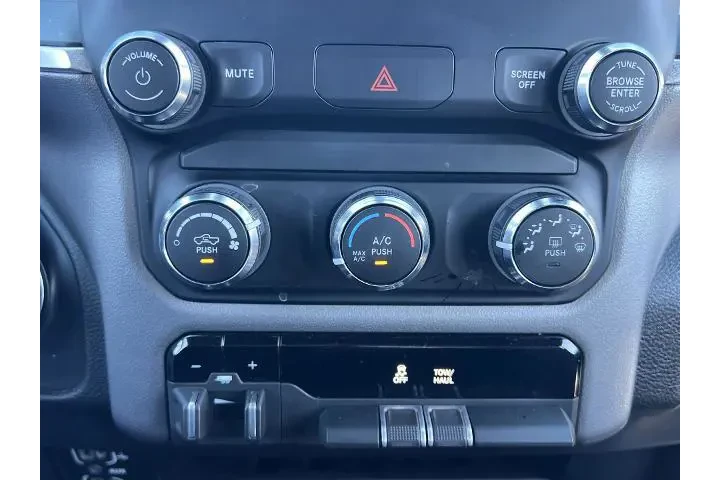 $39997 : Ram 2500 2024 4x4 Big Horn 4 image 9