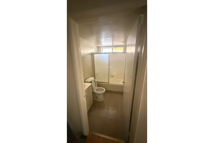 $2700 : Renta image 3