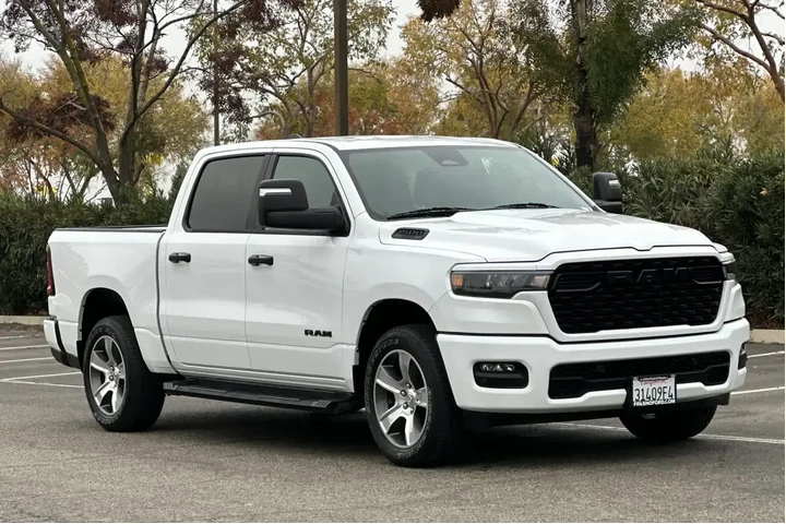 $38999 : Ram 1500 2025 4x4 Tradesman image 9