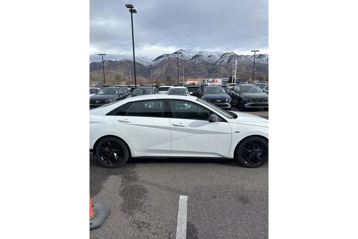 $25969 : Hyundai ELANTRA 2025 N Line image 4