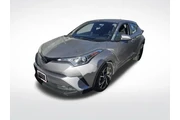 $19500 : Toyota C-HR 2018 XLE 4dr Cro thumbnail