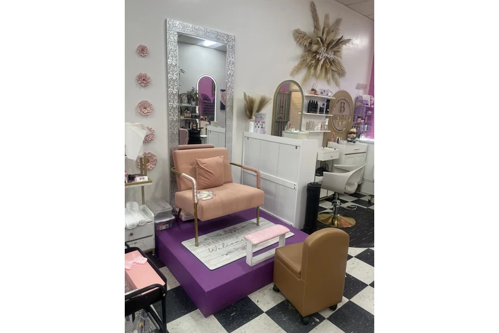 Tifanys salon renta estasio image 4