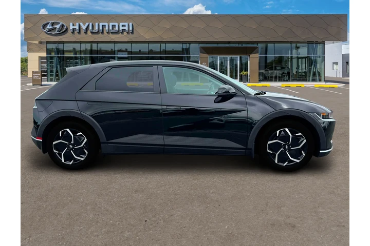 $24000 : Hyundai IONIQ 5 2024 SE 4dr image 9