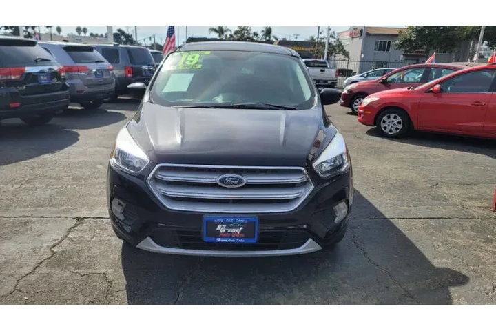 $13995 : 2019 Escape SE image 1