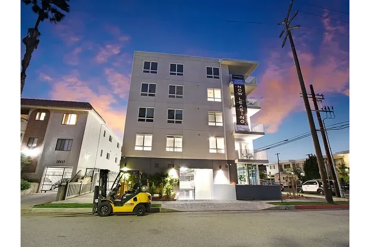 $3550 : Apartment For Rent image 10