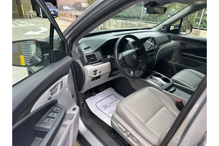 $33995 : Honda Pilot 2022 AWD SE 4dr image 7