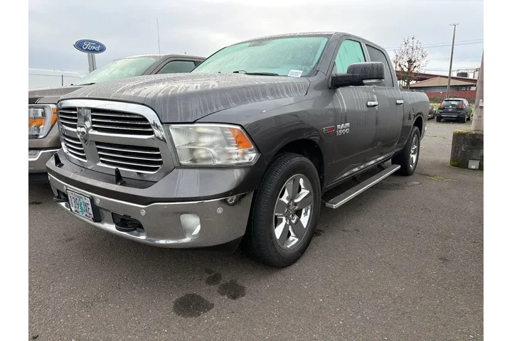 $17990 : Ram 1500 2016 4x4 SLT 4dr Cr image 1