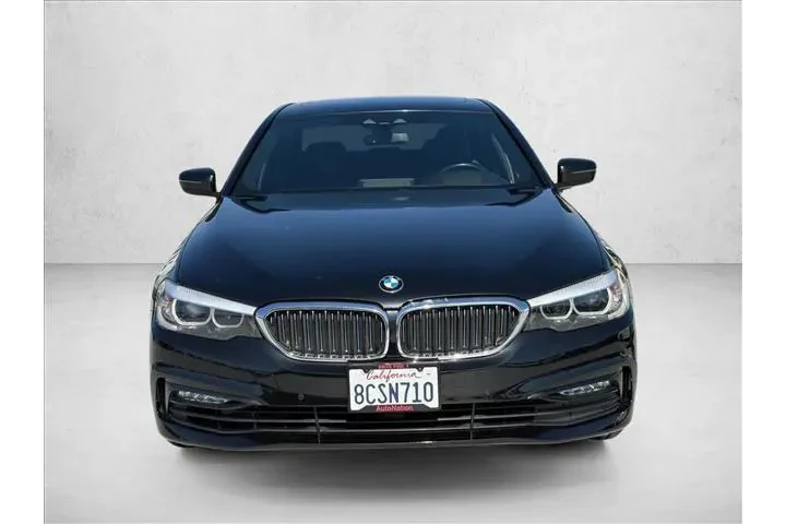 $13699 : BMW 5 Series 2018 530e iPerf image 2