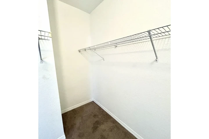 $1300 : 3 Apartamento image 3