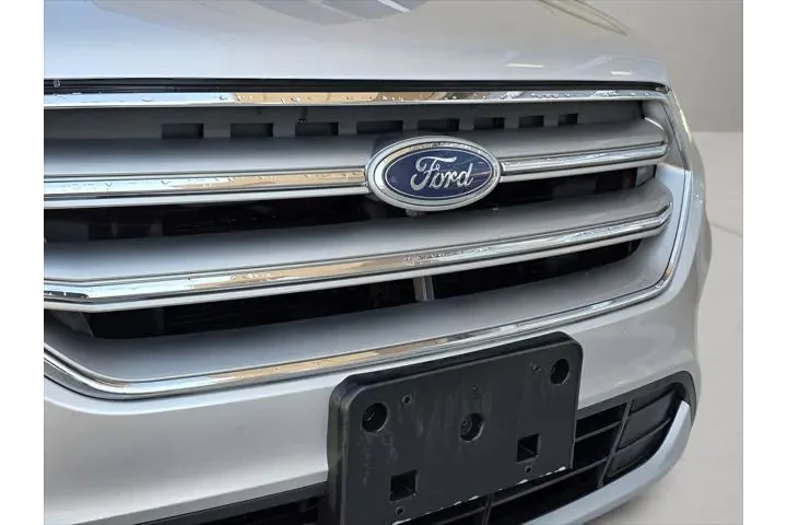 $11707 : Ford Escape 2017 SE 4dr SUV image 9