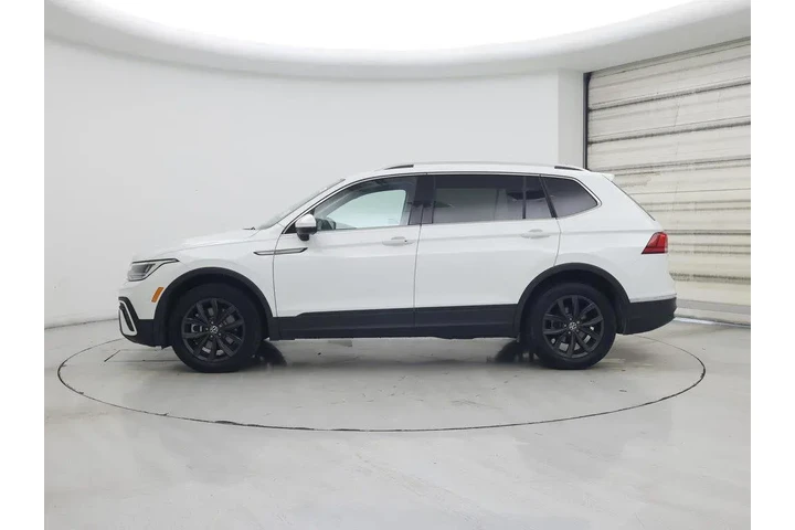 $22998 : Volkswagen Tiguan 2024 SE 4d image 3