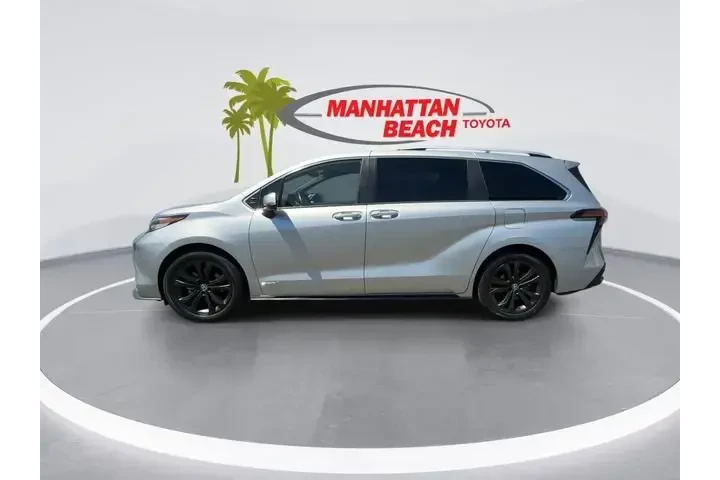 $39842 : Toyota Sienna 2021 Platinum image 5