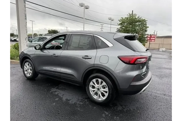 $20081 : Ford Escape 2024 AWD Active image 4