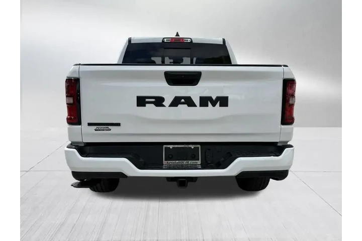 $39977 : Ram 1500 2025 4x2 Big Horn 4 image 8