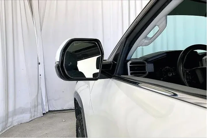 $38281 : Toyota Tundra 2022 4x4 Limit image 9