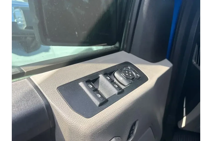 $13604 : Ford F-150 2017 4x2 Lariat 4 image 5