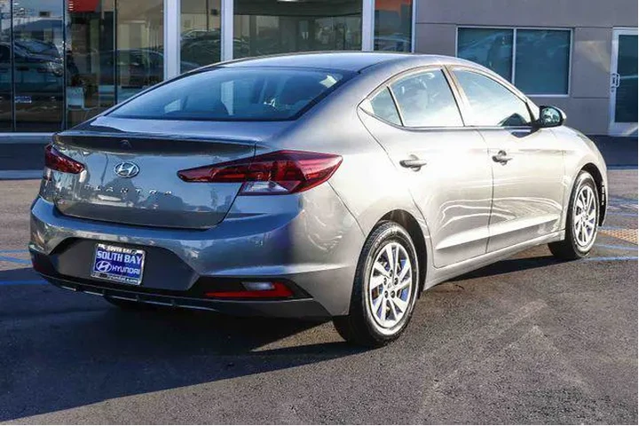$9798 : Hyundai ELANTRA 2019 SE 4dr image 6
