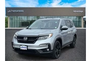 $34500 : Honda Pilot 2022 AWD SE 4dr thumbnail