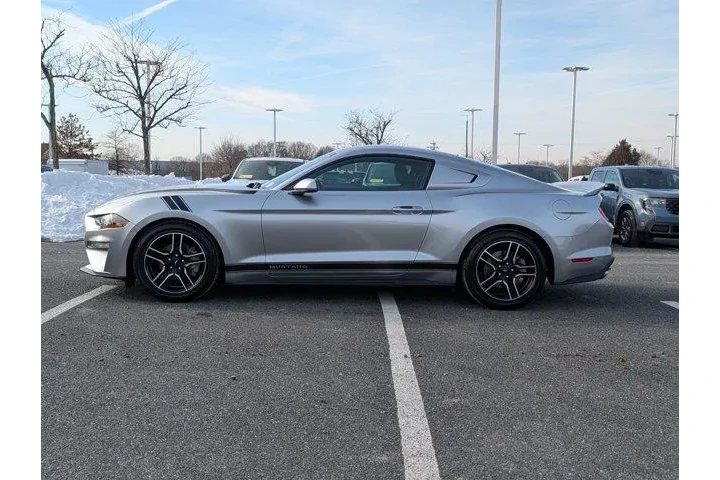$21834 : Ford Mustang 2020 EcoBoost 2 image 6