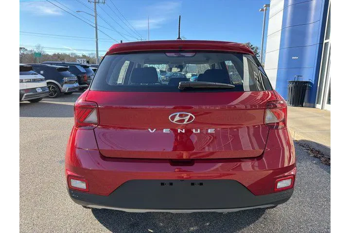 $20977 : Hyundai VENUE 2026 SE 4dr Cr image 7