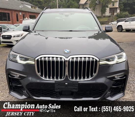 Used 2019 X7 xDrive50i Sports image 2