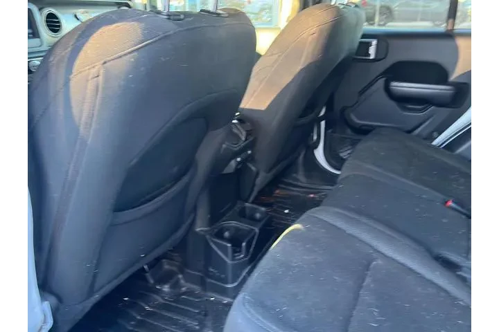 Jeep Gladiator 2021 4x4 Spor image 7