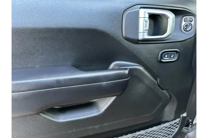 $21985 : Jeep Wrangler Unlimited 2019 image 10