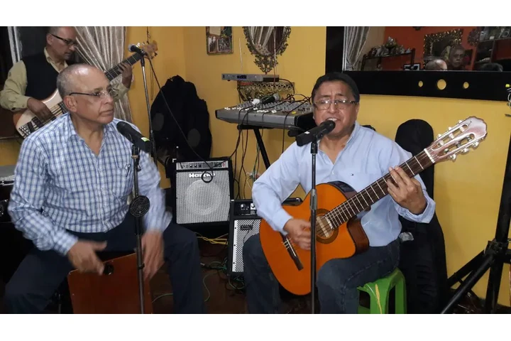 CONJUNTO “DE BARRIO Y CALLEJÓN image 3