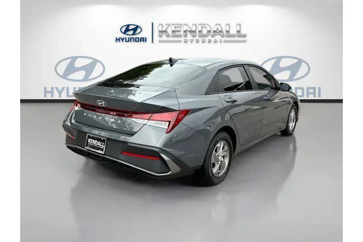 $17999 : Hyundai ELANTRA 2025 SE 4dr image 6