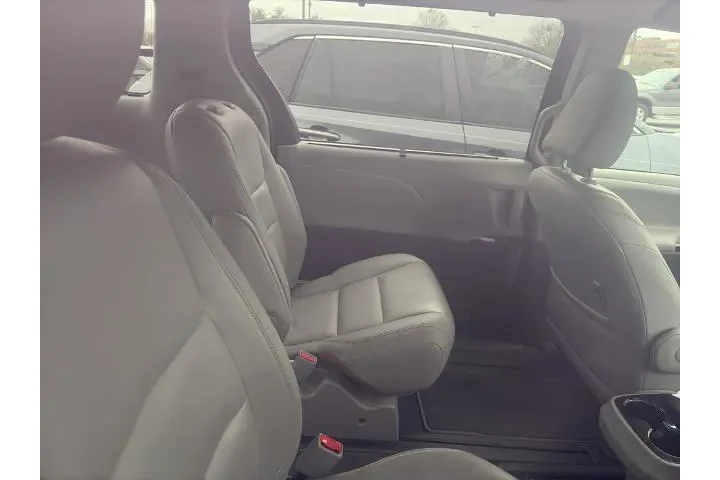 $27250 : Toyota Sienna 2020 XLE 7-Pas image 5