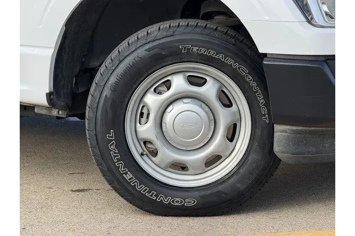 $33647 : Ford F-150 2021 4x2 XL 4dr S image 3