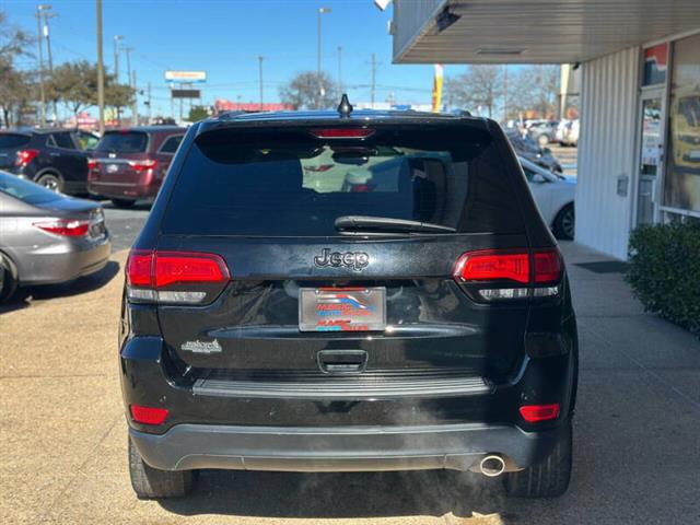 $20499 : 2019 Grand Cherokee Laredo image 7