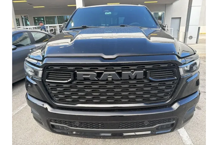 $39990 : Ram 1500 2025 4x4 Big Horn 4 image 5