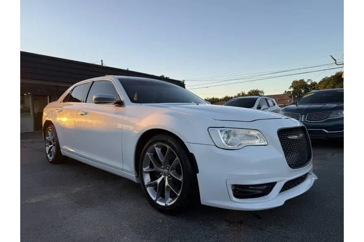 $16599 : 2015 300 C Platinum image 7