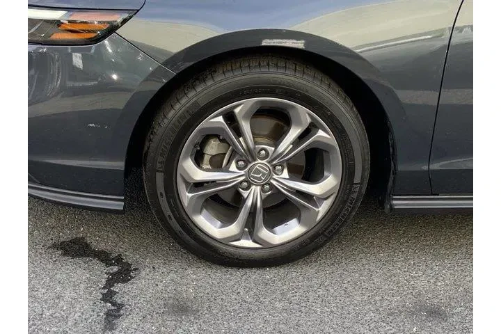 $19987 : Honda Accord 2024 EX 4dr Sed image 8