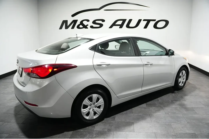 $10299 : 2016 Elantra SE image 6