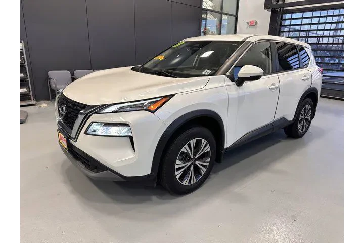 $22195 : Nissan Rogue 2023 AWD SV 4dr image 2