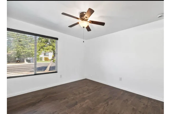 $2485 : 3 bedroom house in Lynwood image 6